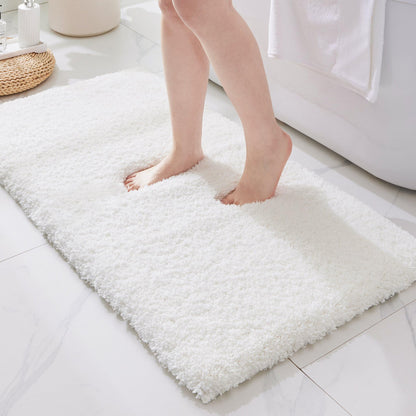 ILANGO Bathroom Rugs 24" × 17", Extra Soft Absorbent Microfiber Bath Rugs