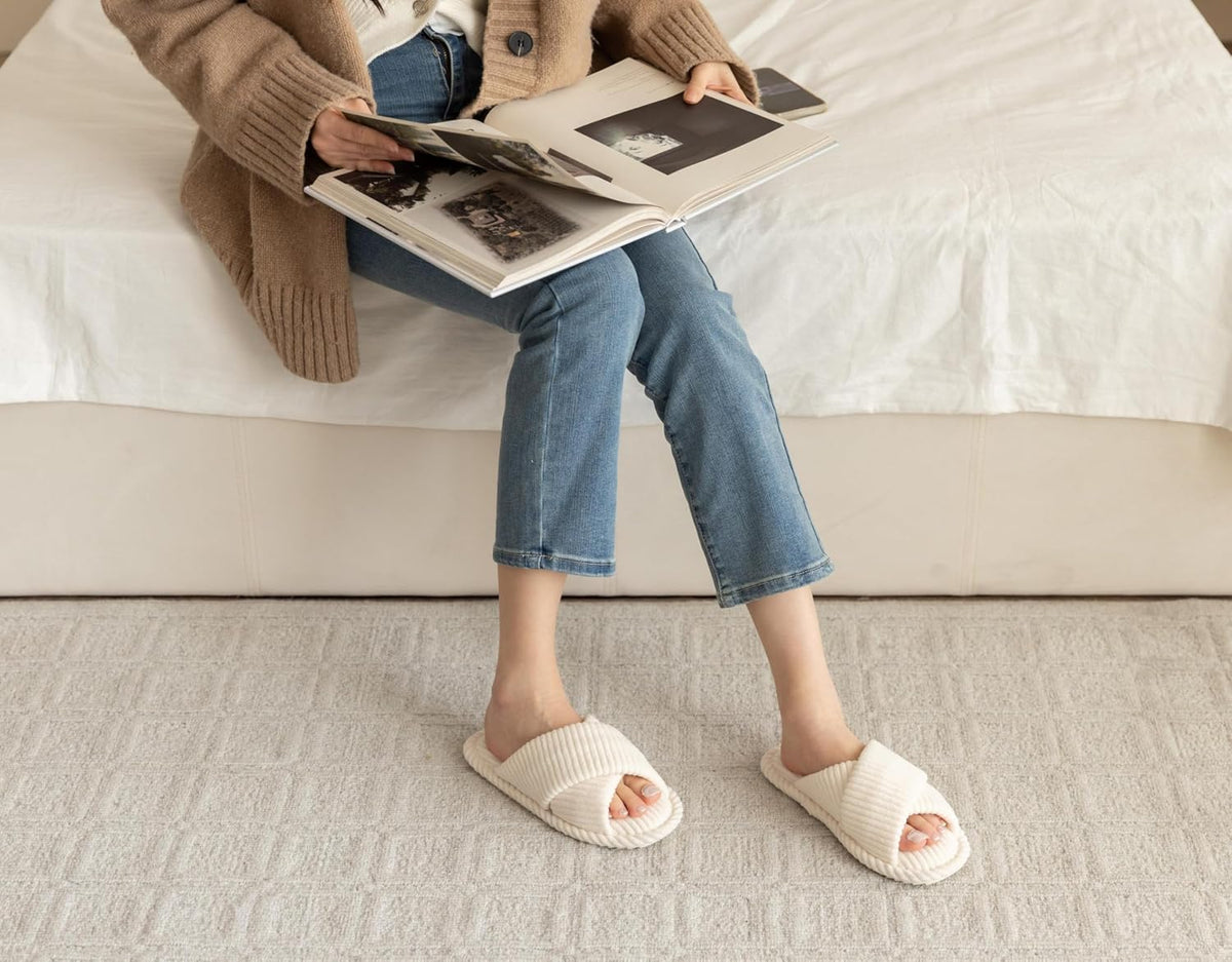GOEWY Slippers for Women with Memory Foam Open toe House Bedroom Shoes
