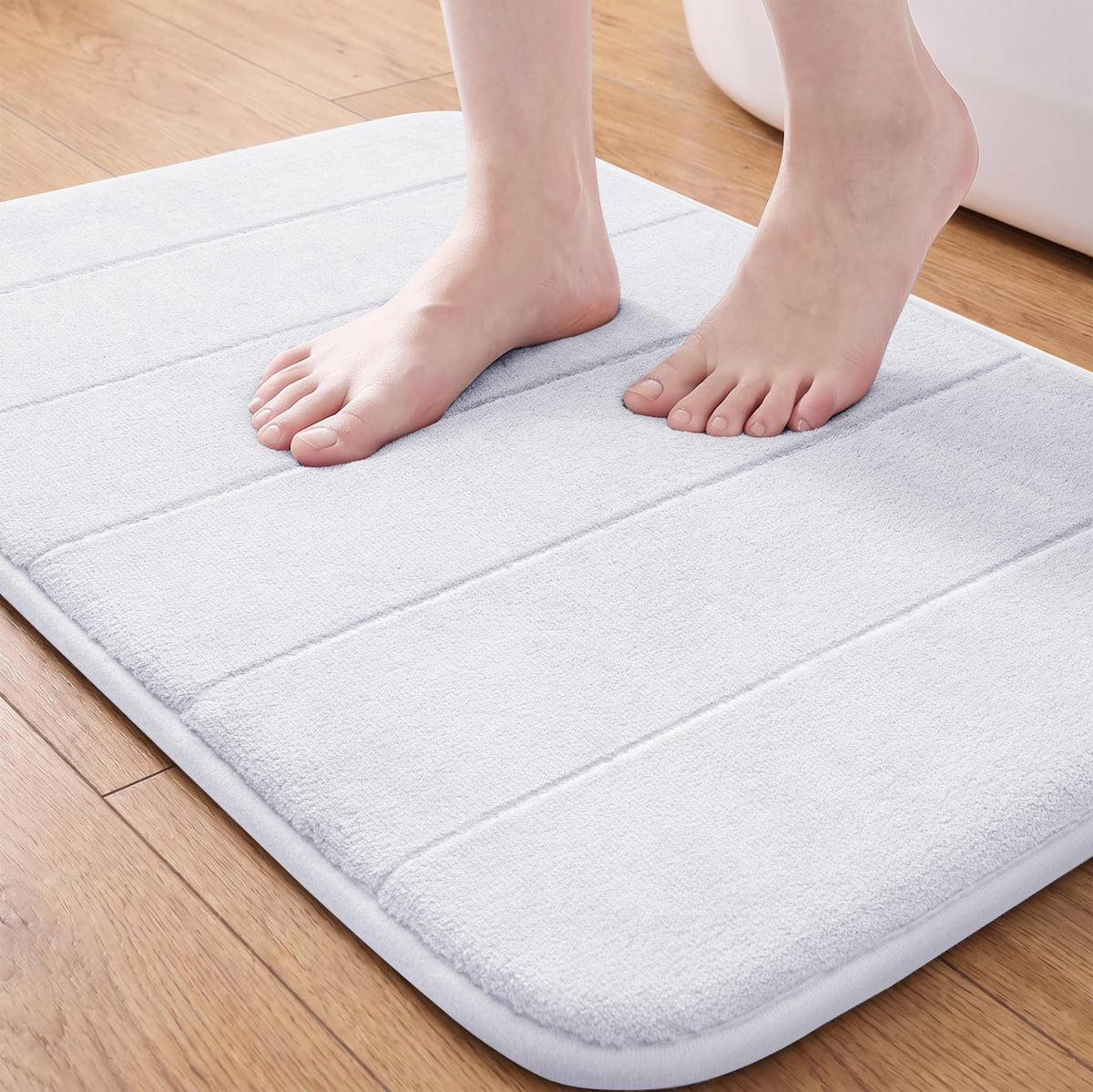 Yimobra Memory Foam Bath Mat, Super Soft Absorbent Bathroom Rug Non Slip, Quick Dry, Machine Washable Floor Carpet for Tub Shower, Home Decor Accessories, 24x17, Cream