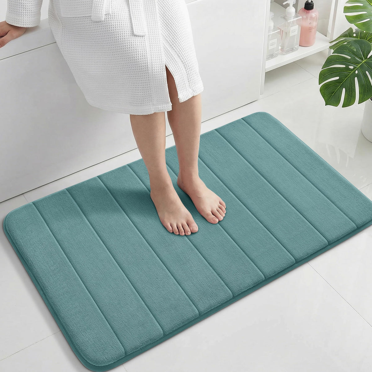 Yimobra Memory Foam Bath Mat, Super Soft Absorbent Bathroom Rug Non Slip, Quick Dry, Machine Washable Floor Carpet for Tub Shower, Home Decor Accessories, 24x17, Cream